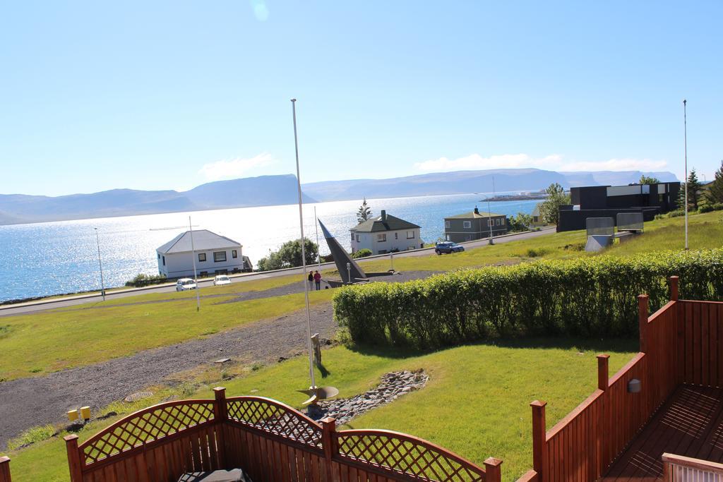 Отель Brunnar 4 Patreksfjordur Экстерьер фото